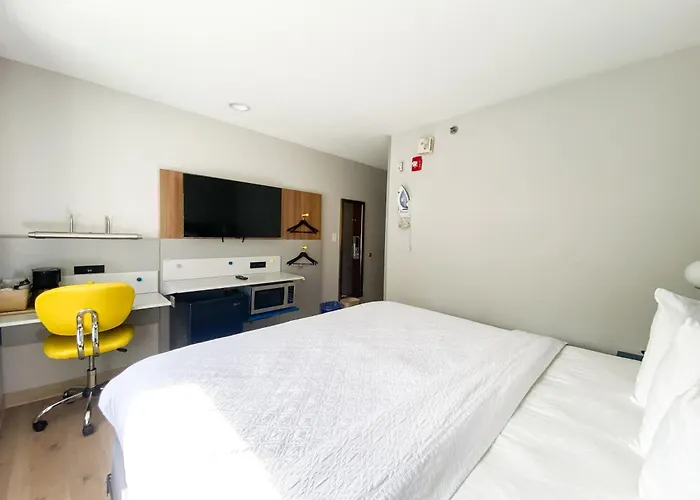 Microtel Inn & Suites By Wyndham Columbia